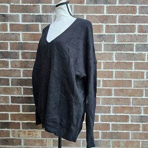 Express Women’s Black Oversized V Neck Sweater Medium NWT Slouchy Cozy